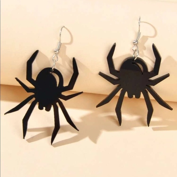Spider Dangle Halloween Creepy Party Earrings NWT - Picture 1 of 2